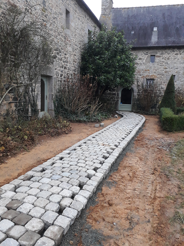 Création d'une allée pavée